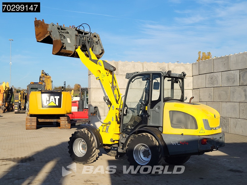 Chargeuse sur pneus WACKER NEUSON WL 44