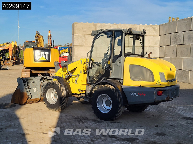 Chargeuse sur pneus WACKER NEUSON WL 44