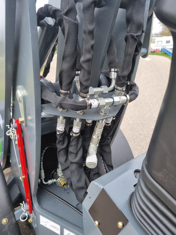 Chargeuse sur pneus WCM L1460
