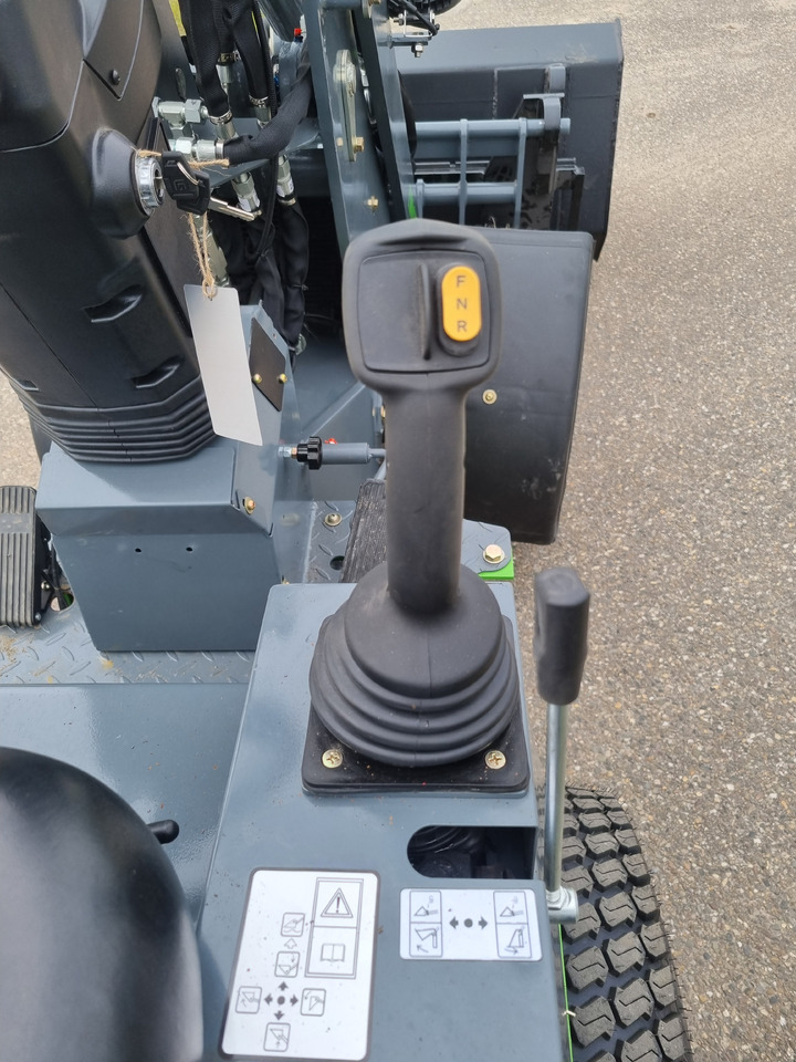 Chargeuse sur pneus WCM L1460