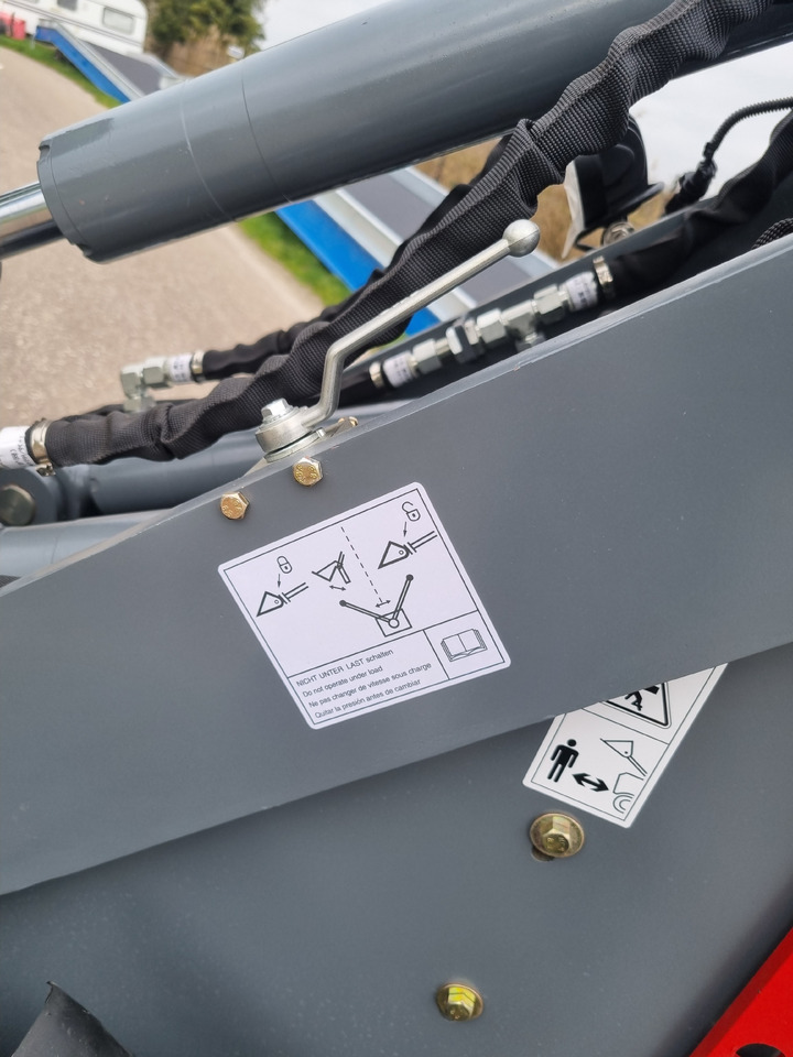 Chargeuse sur pneus WCM L1460