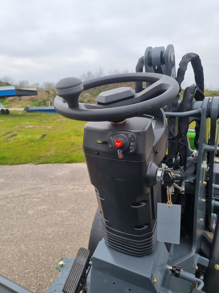 Chargeuse sur pneus WCM -L1460 shovel met beugel