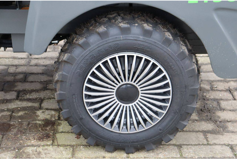 Chargeuse sur pneus WCM L1580e