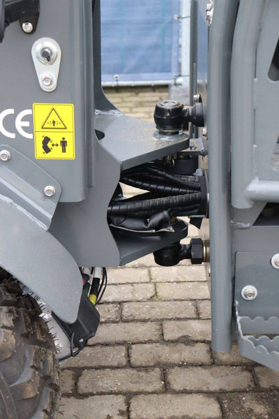 Chargeuse sur pneus WCM L1580e