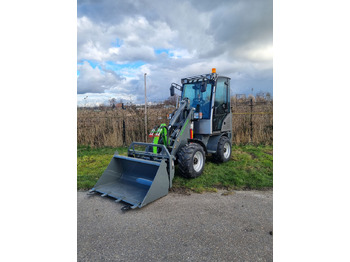 Chargeuse sur pneus  WCM-L2310e
