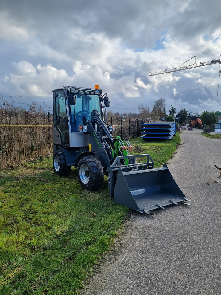 Chargeuse sur pneus WCM L2310e E-Power