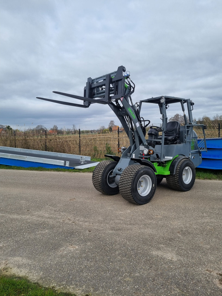 Chargeuse sur pneus WCM - L2316