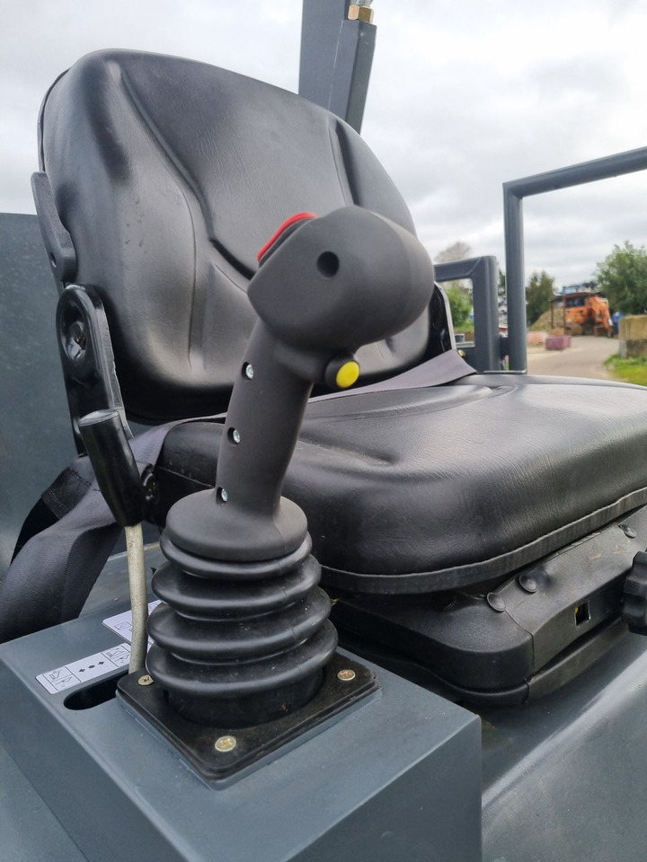 Chargeuse sur pneus WCM - L2316