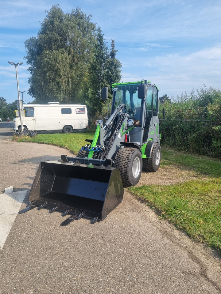 Chargeuse sur pneus WCM L2412