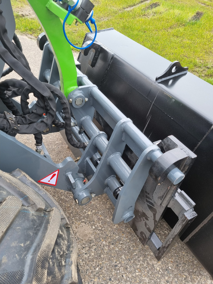 Chargeuse sur pneus WCM L2416