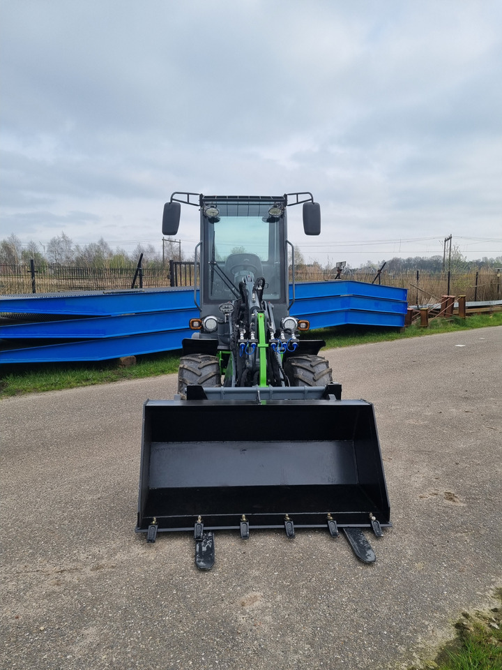 Chargeuse sur pneus WCM L2416