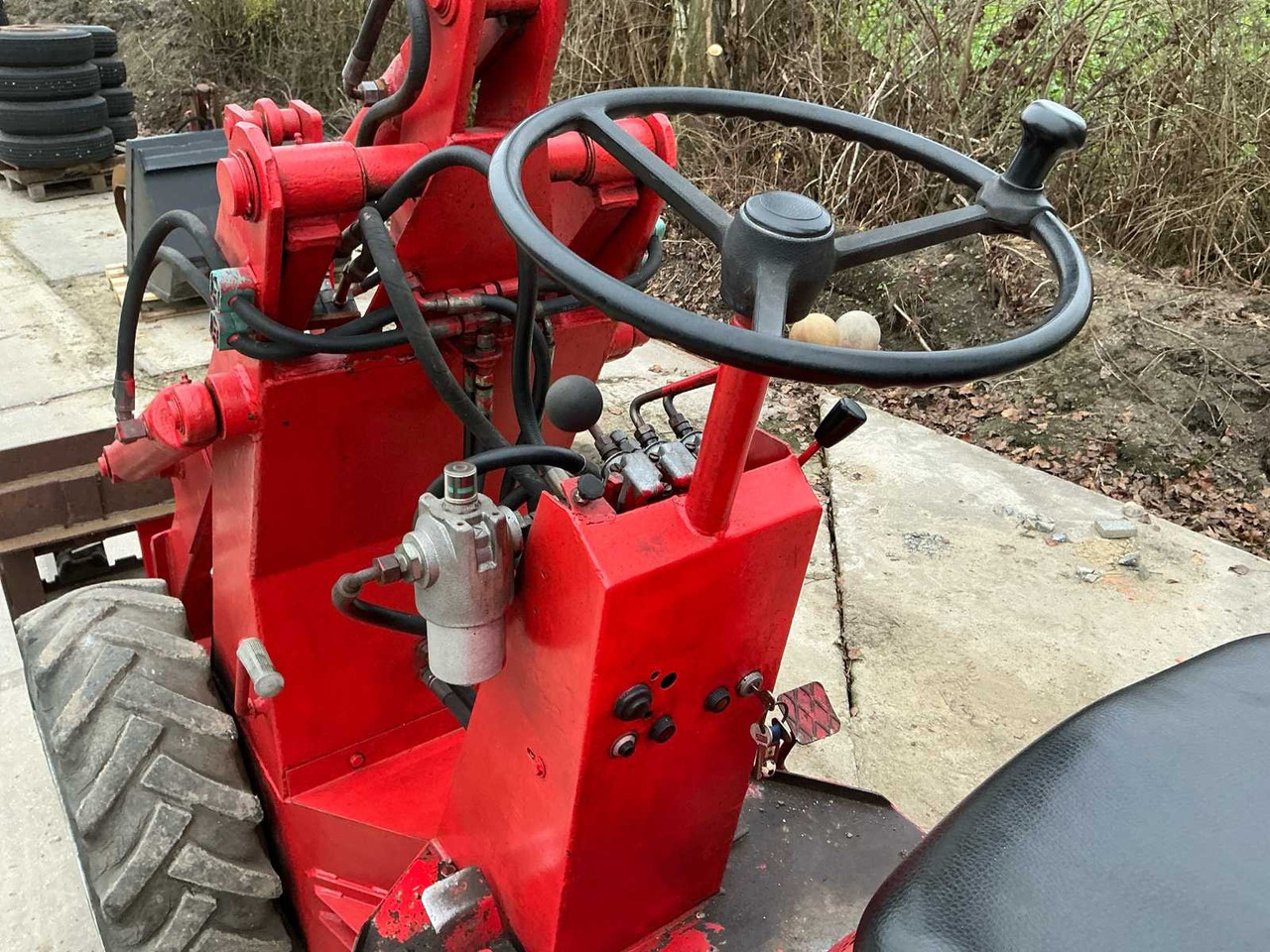 Chargeuse sur pneus WEIDEMANN 917 SHOVEL - BUCKET - FORKS AND CLAMP