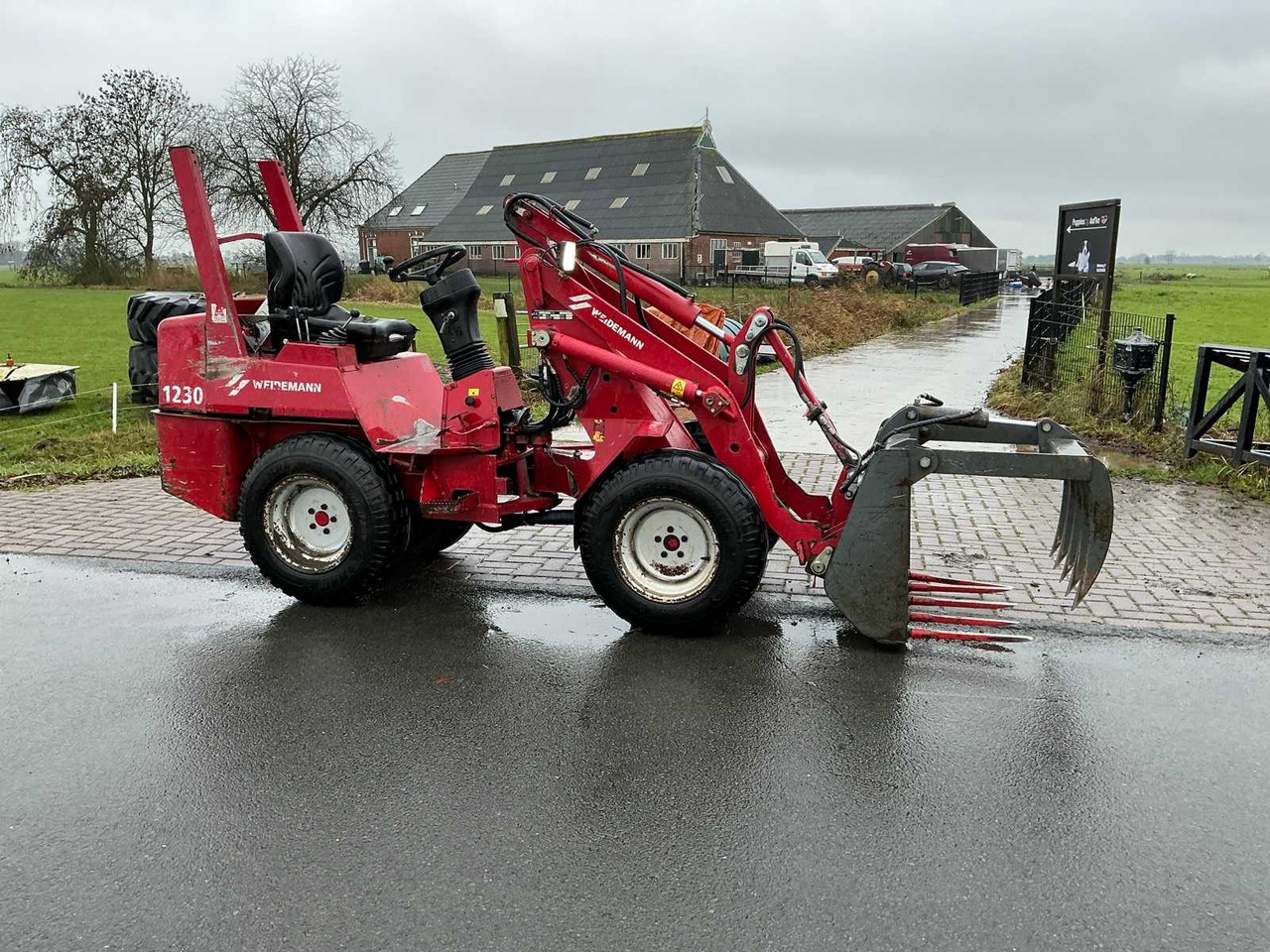 Chargeuse sur pneus WEIDEMANN SHOVEL 1230