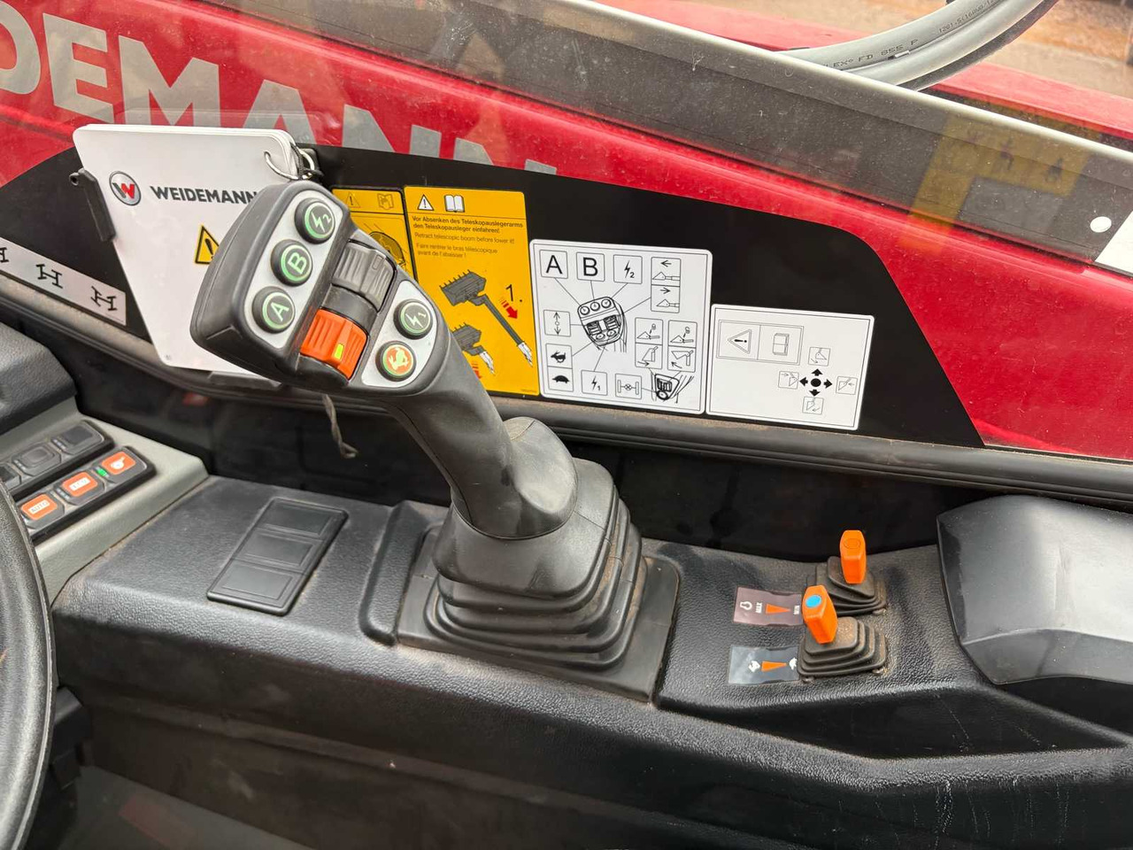 Chargeuse sur pneus WEIDEMANN T4512 - FORKLIFT