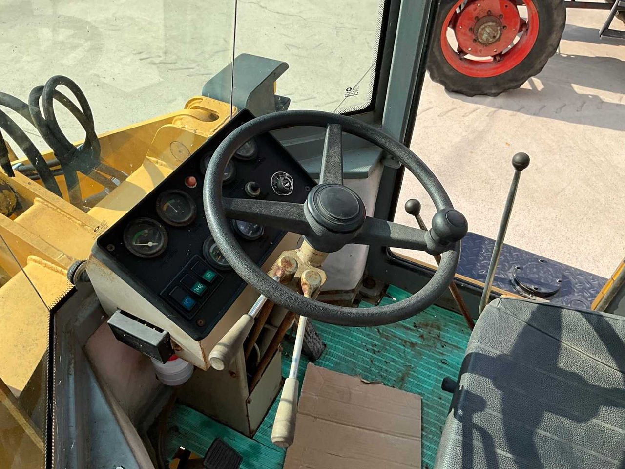 Chargeuse sur pneus WHEEL LOADER ZL15G