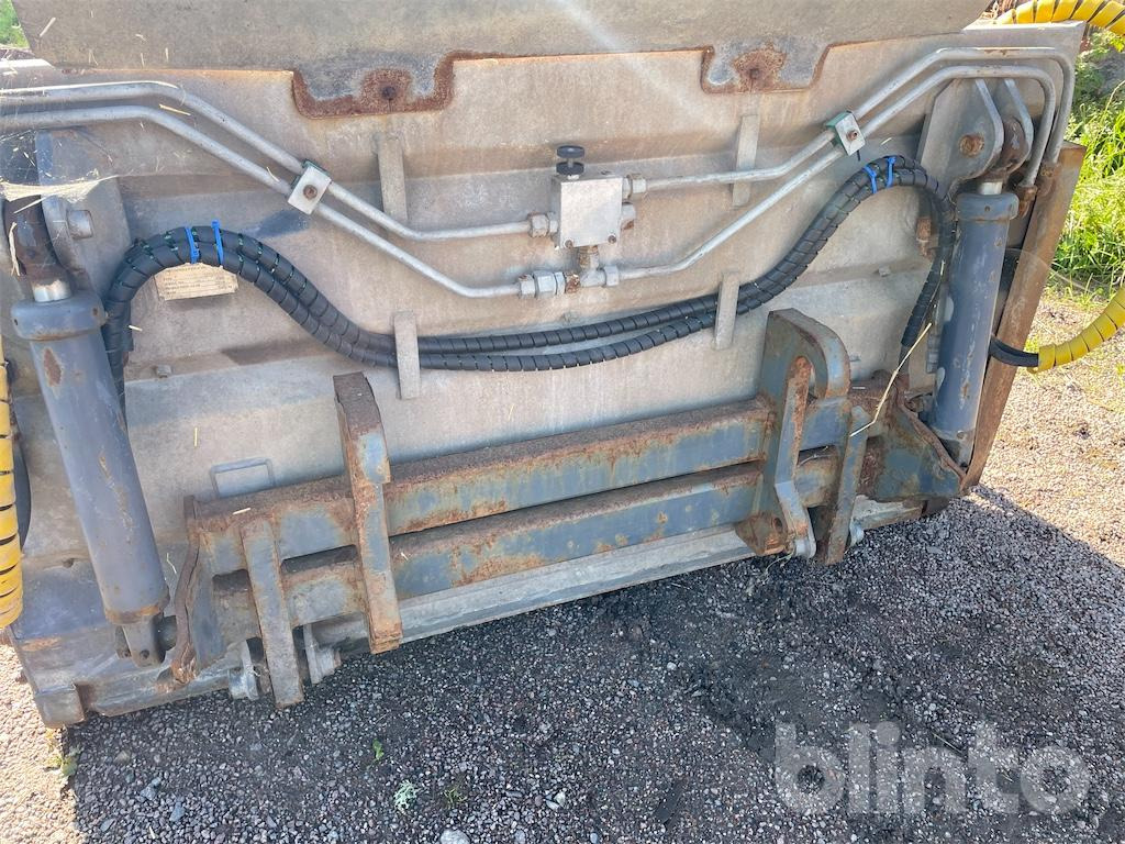Chargeuse sur pneus WILLE 665