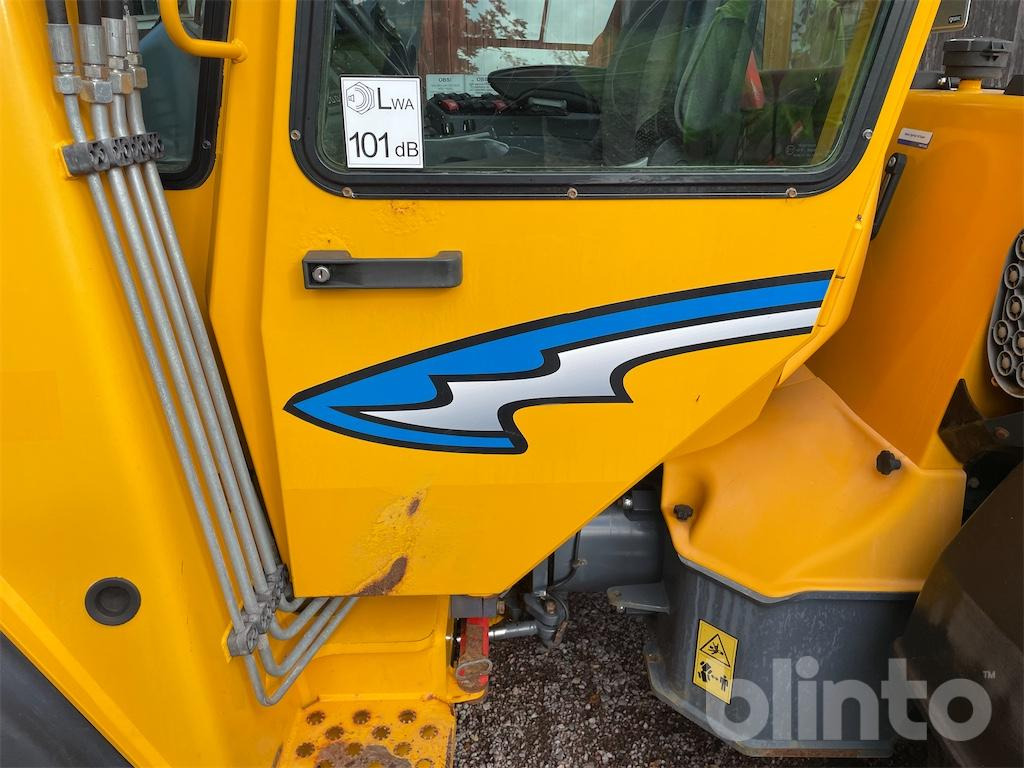 Chargeuse sur pneus WILLE 665