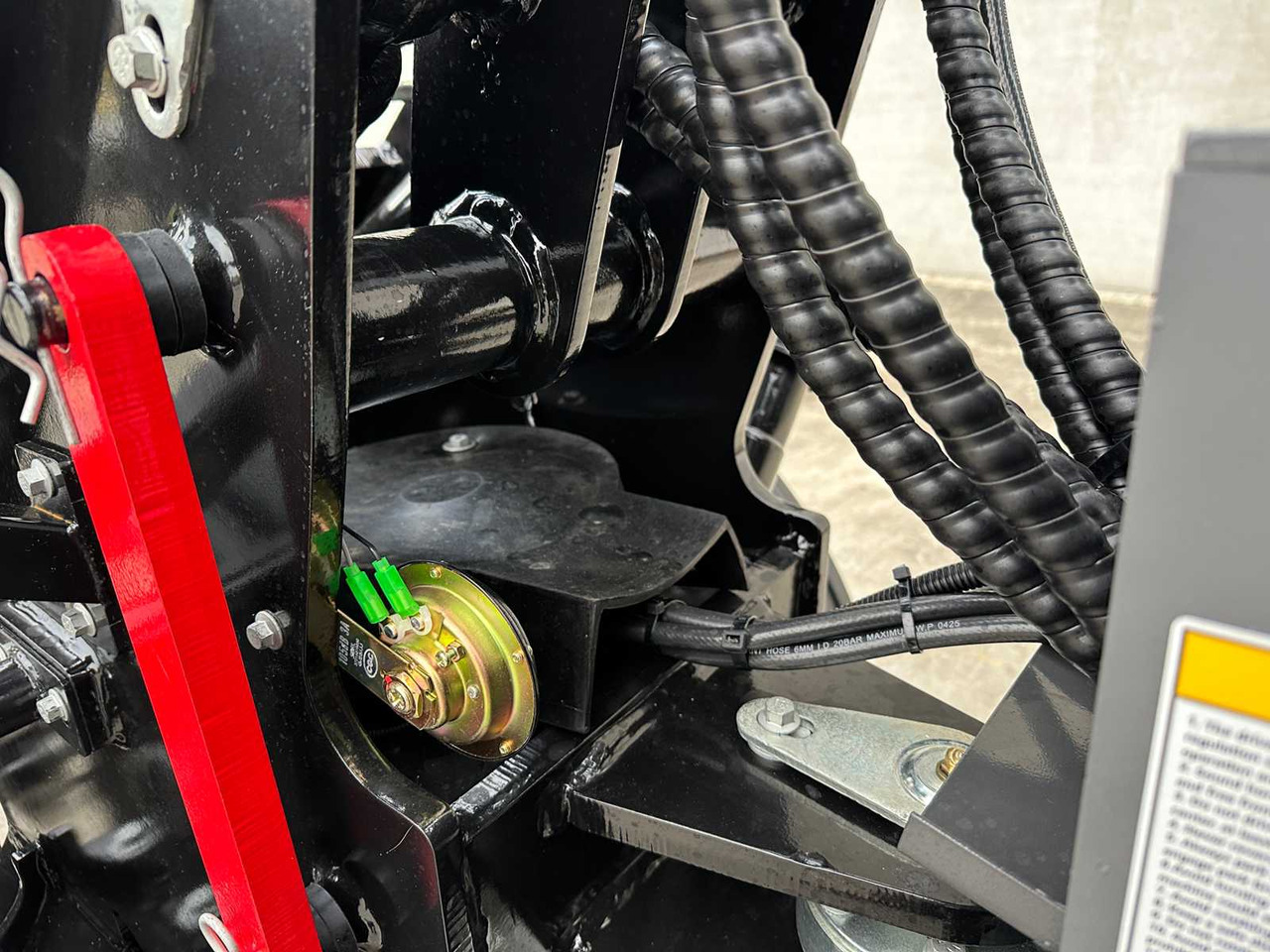 Chargeuse sur pneus WOLF - 2025 - MINI 750 - WHEEL LOADER MINI 750