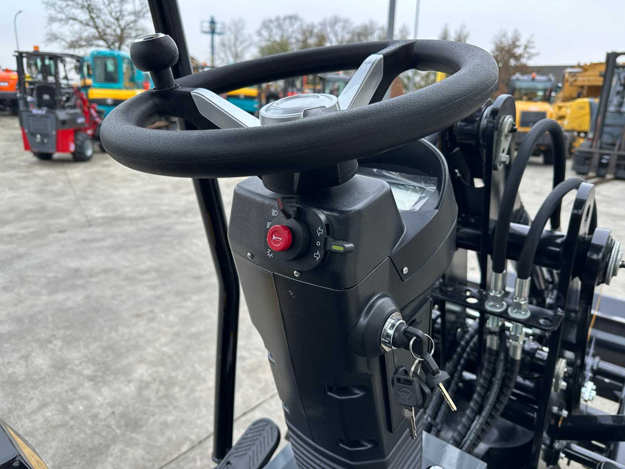 Chargeuse sur pneus WOLF - 2025 - MINI 750 - WHEEL LOADER MINI 750