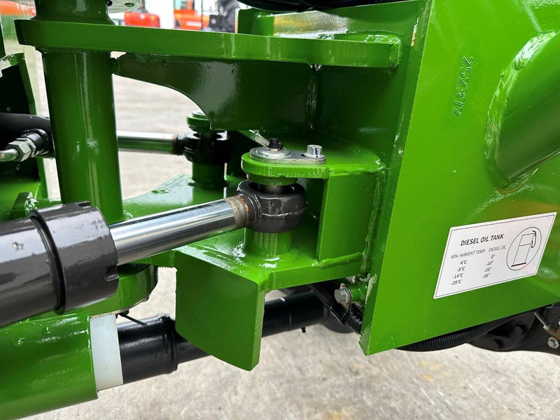 Chargeuse sur pneus WOLF Mini 780T