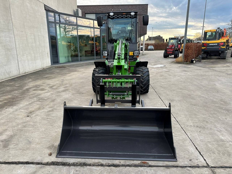 Chargeuse sur pneus WOLF Mini 780TT