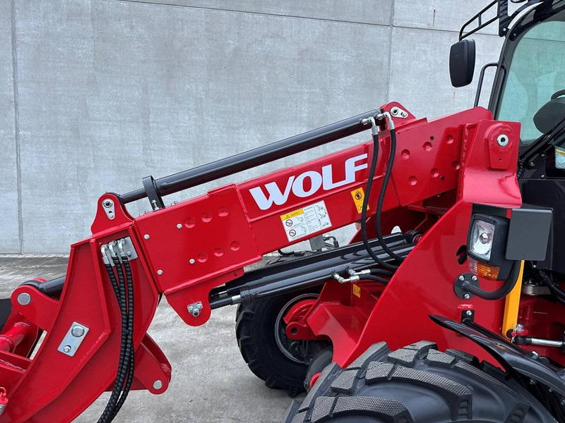 Chargeuse sur pneus WOLF WL816T