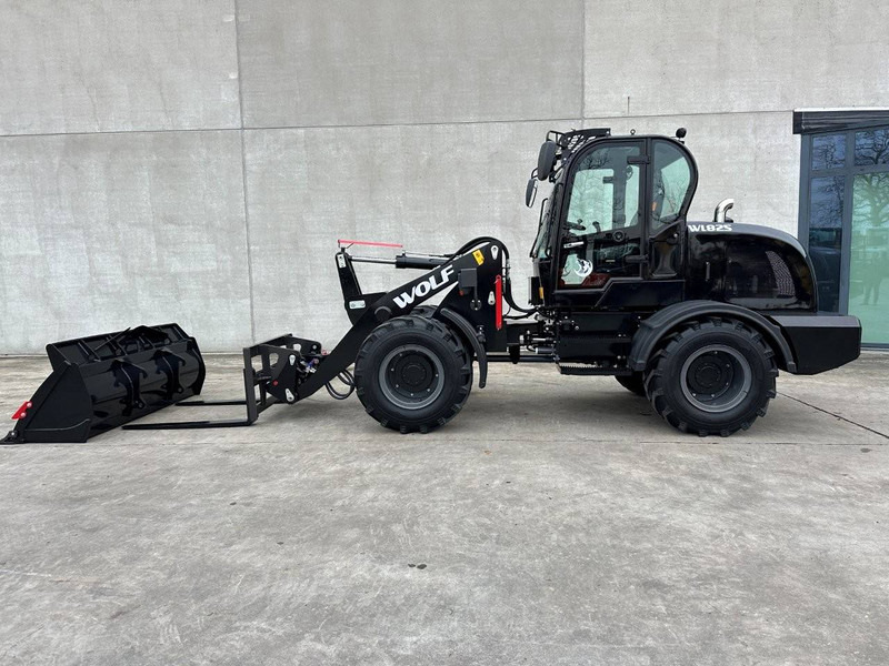 Chargeuse sur pneus WOLF WL825