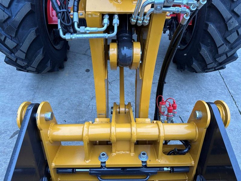 Chargeuse sur pneus WOLF WL825T