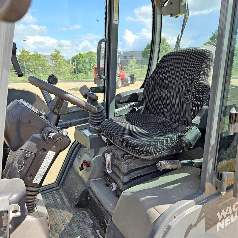 Chargeuse sur pneus Wacker Neuson WL 32/RL30