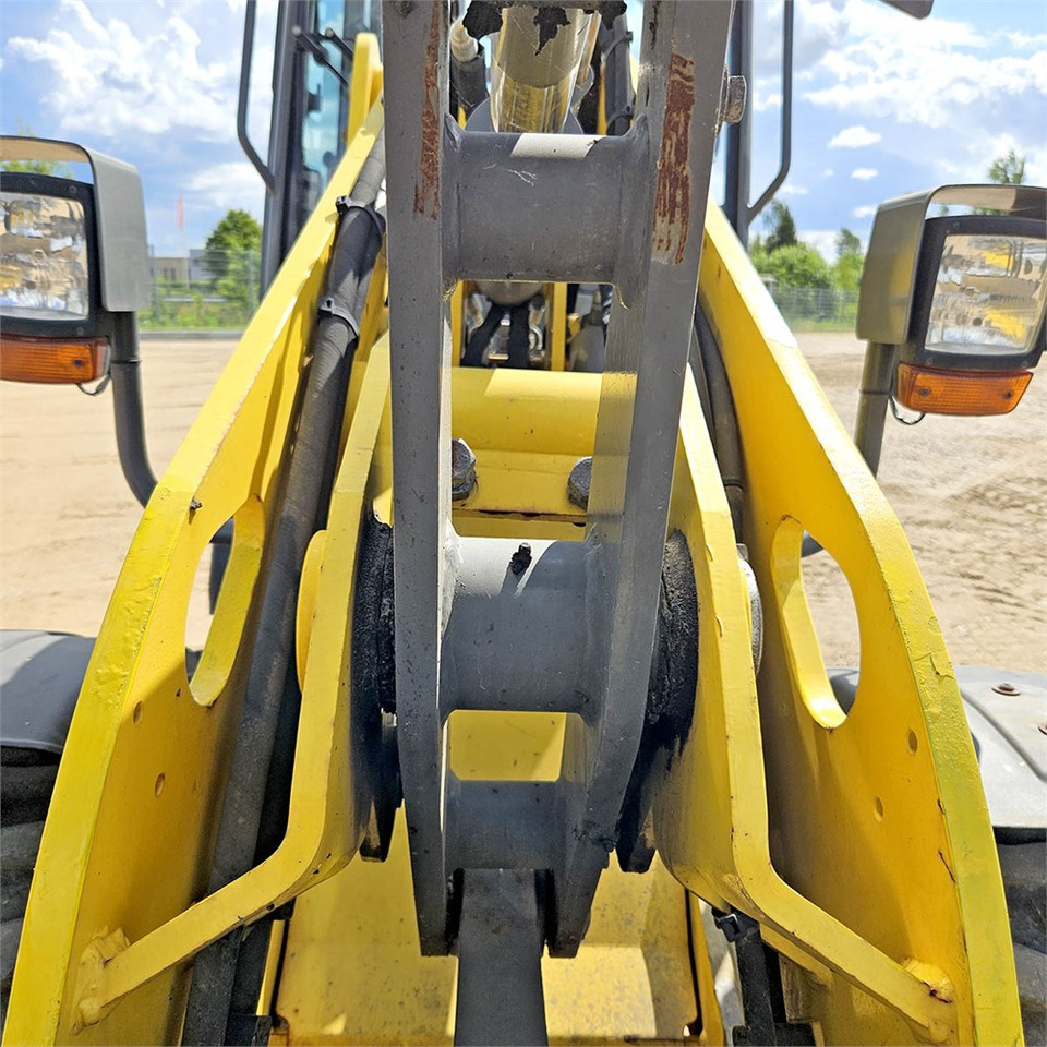 Chargeuse sur pneus Wacker Neuson WL 32/RL30