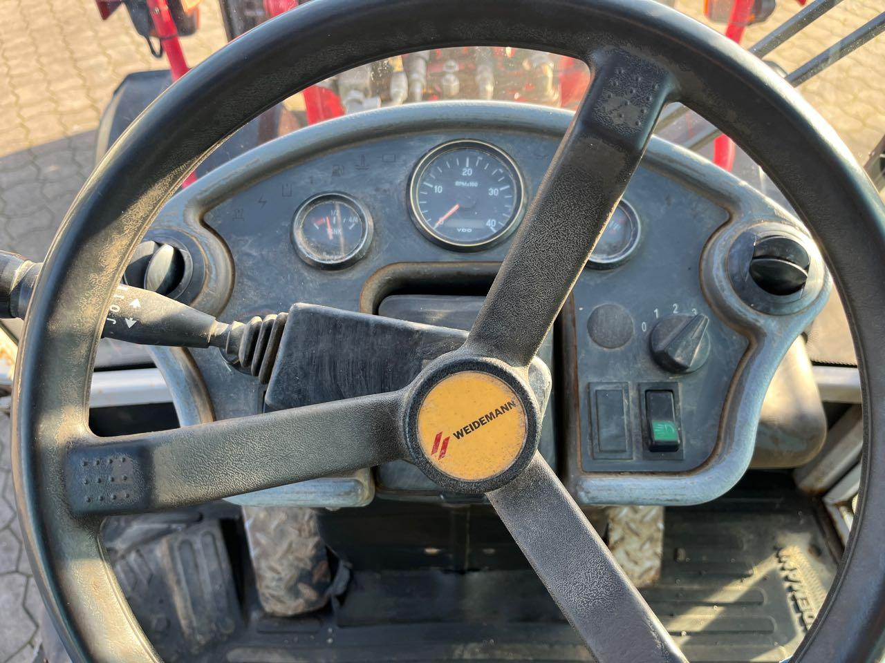 Chargeuse sur pneus Weidemann 3070 CX 80