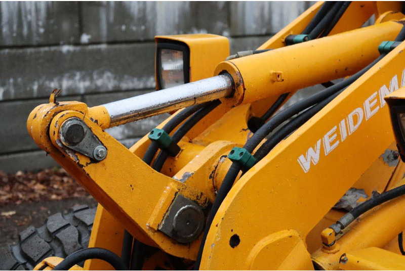 Chargeuse sur pneus Weidemann P50 2006