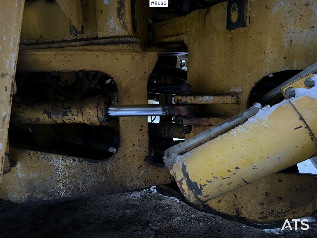 Chargeuse sur pneus Wheel Loader Volvo BM L120 with bucket