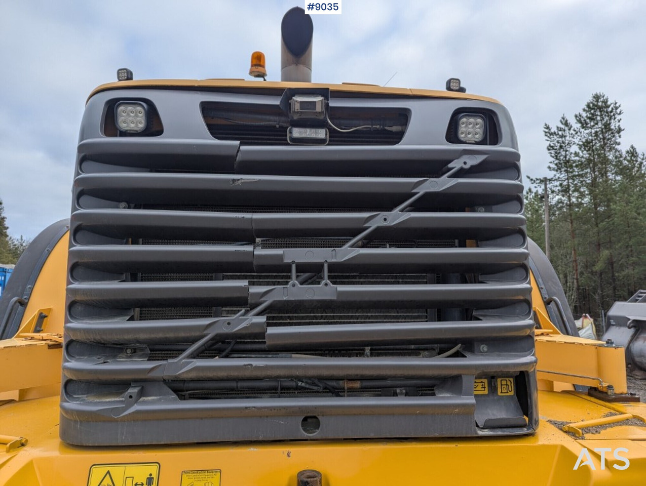 Chargeuse sur pneus Wheel Loader Volvo L180 F (SEE VIDEO)