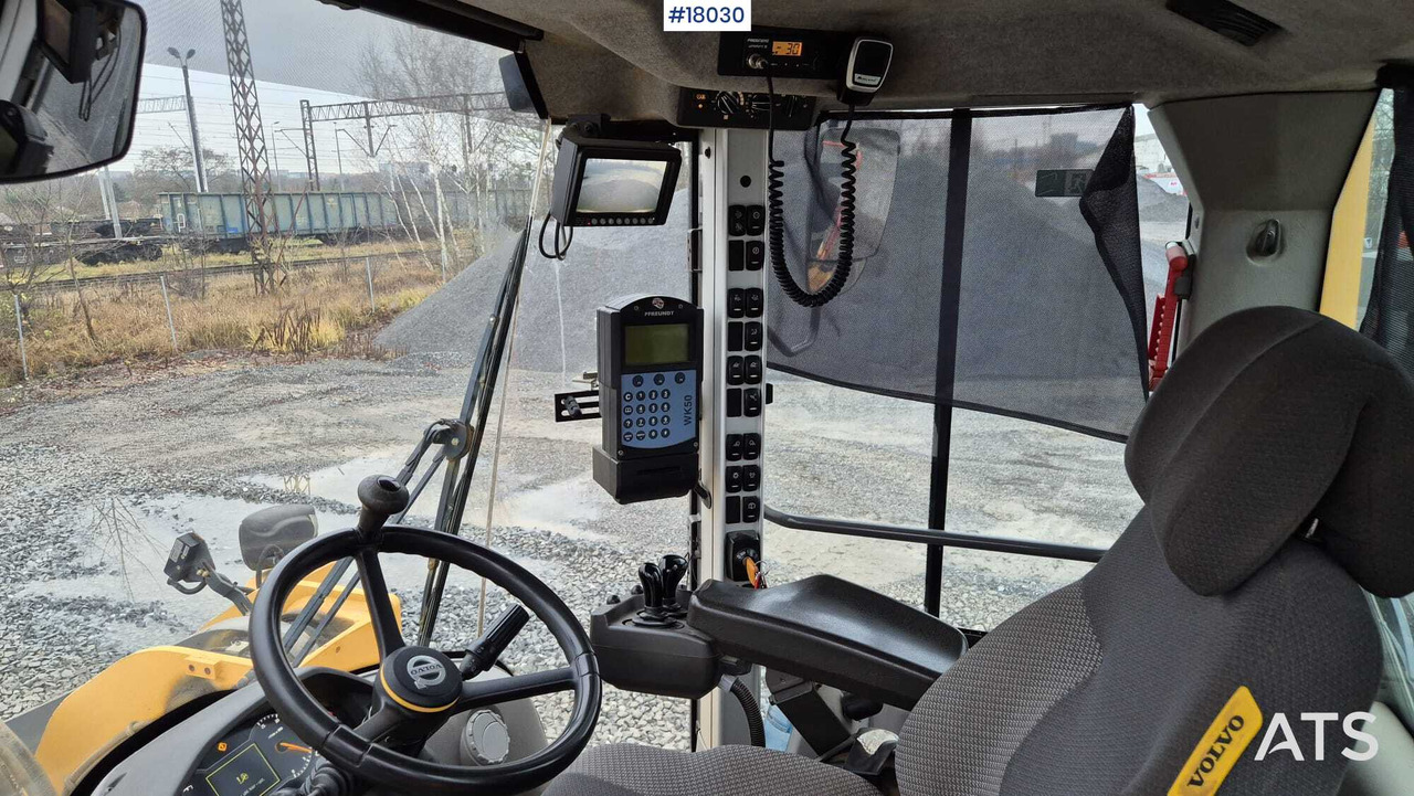 Chargeuse sur pneus Wheel loader VOLVO L180H (2017)