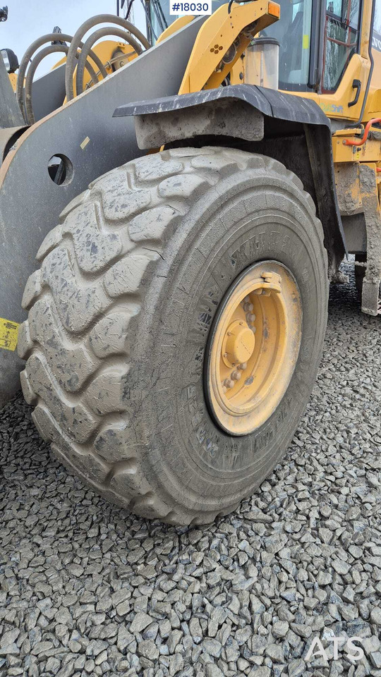 Chargeuse sur pneus Wheel loader VOLVO L180H (2017)