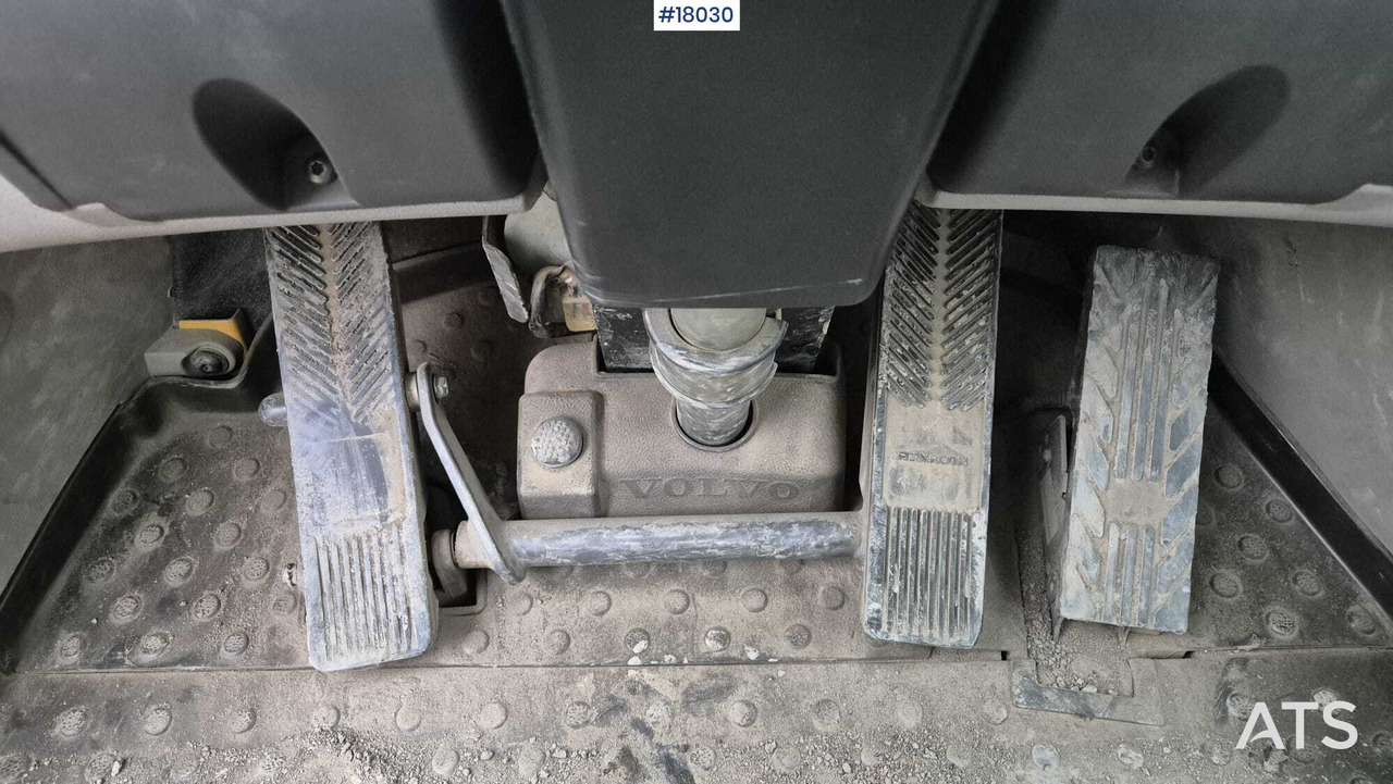 Chargeuse sur pneus Wheel loader VOLVO L180H (2017)