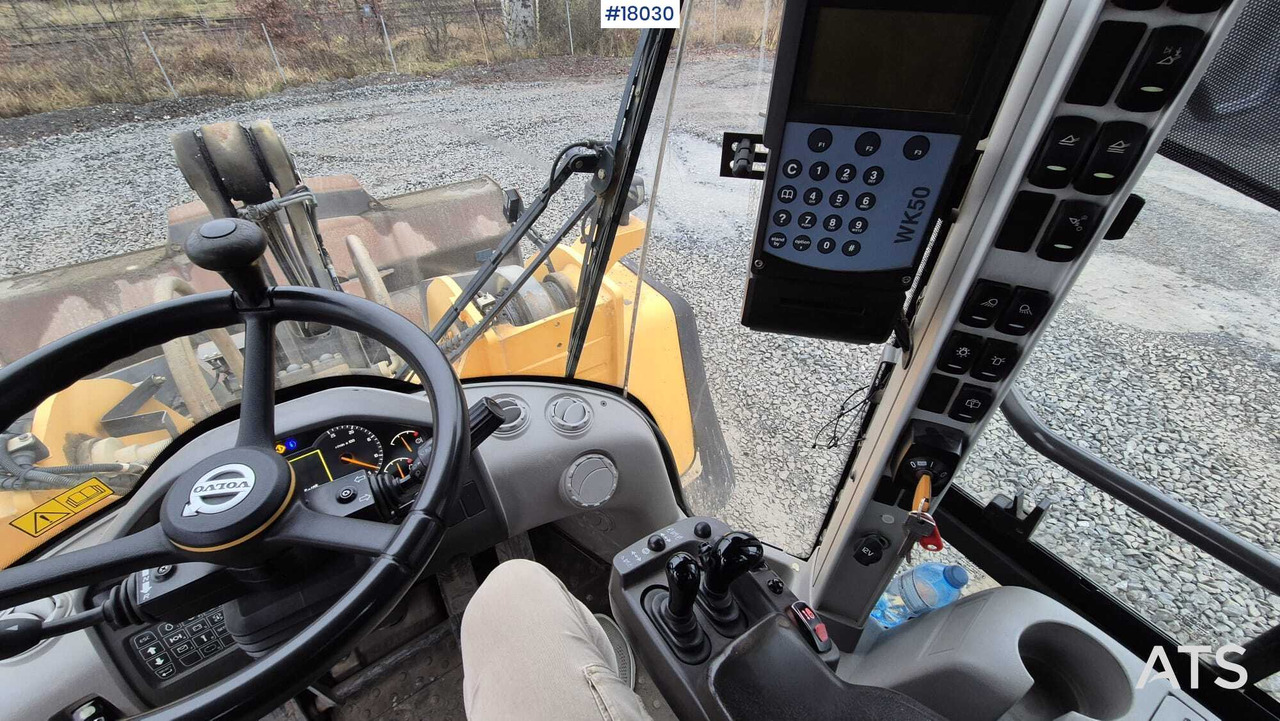 Chargeuse sur pneus Wheel loader VOLVO L180H (2017)
