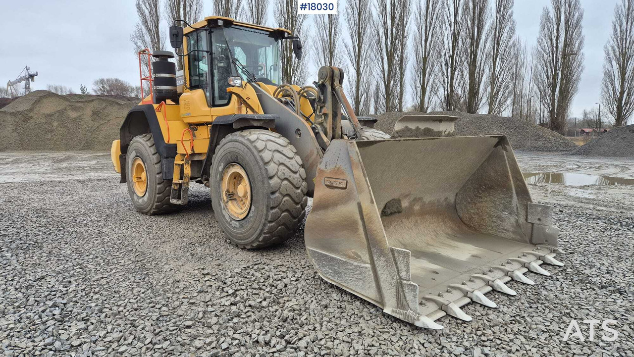 Chargeuse sur pneus Wheel loader VOLVO L180H (2017)
