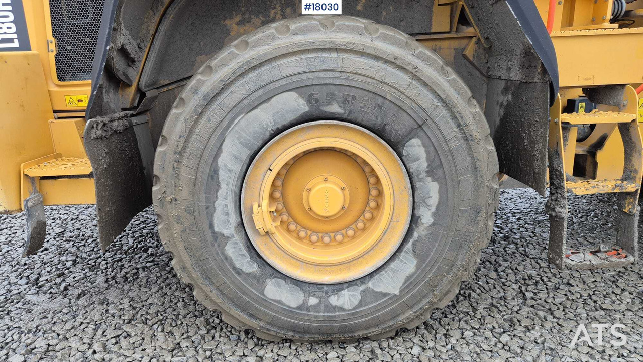 Chargeuse sur pneus Wheel loader VOLVO L180H (2017)