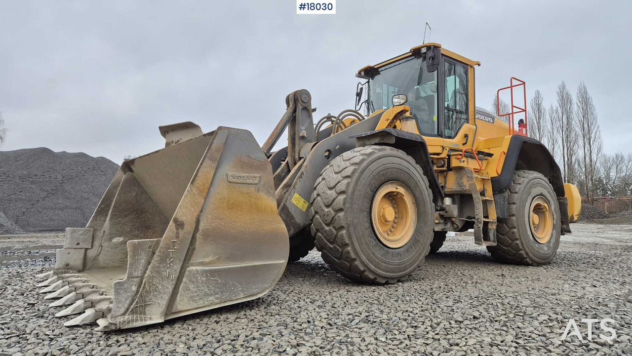Chargeuse sur pneus Wheel loader VOLVO L180H (2017)