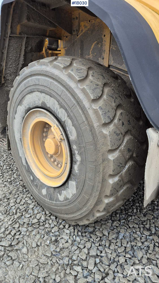 Chargeuse sur pneus Wheel loader VOLVO L180H (2017)