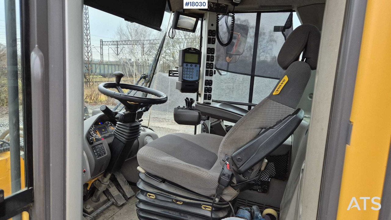 Chargeuse sur pneus Wheel loader VOLVO L180H (2017)