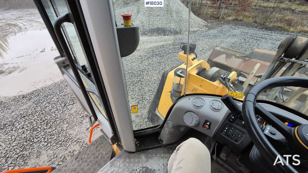Chargeuse sur pneus Wheel loader VOLVO L180H (2017)