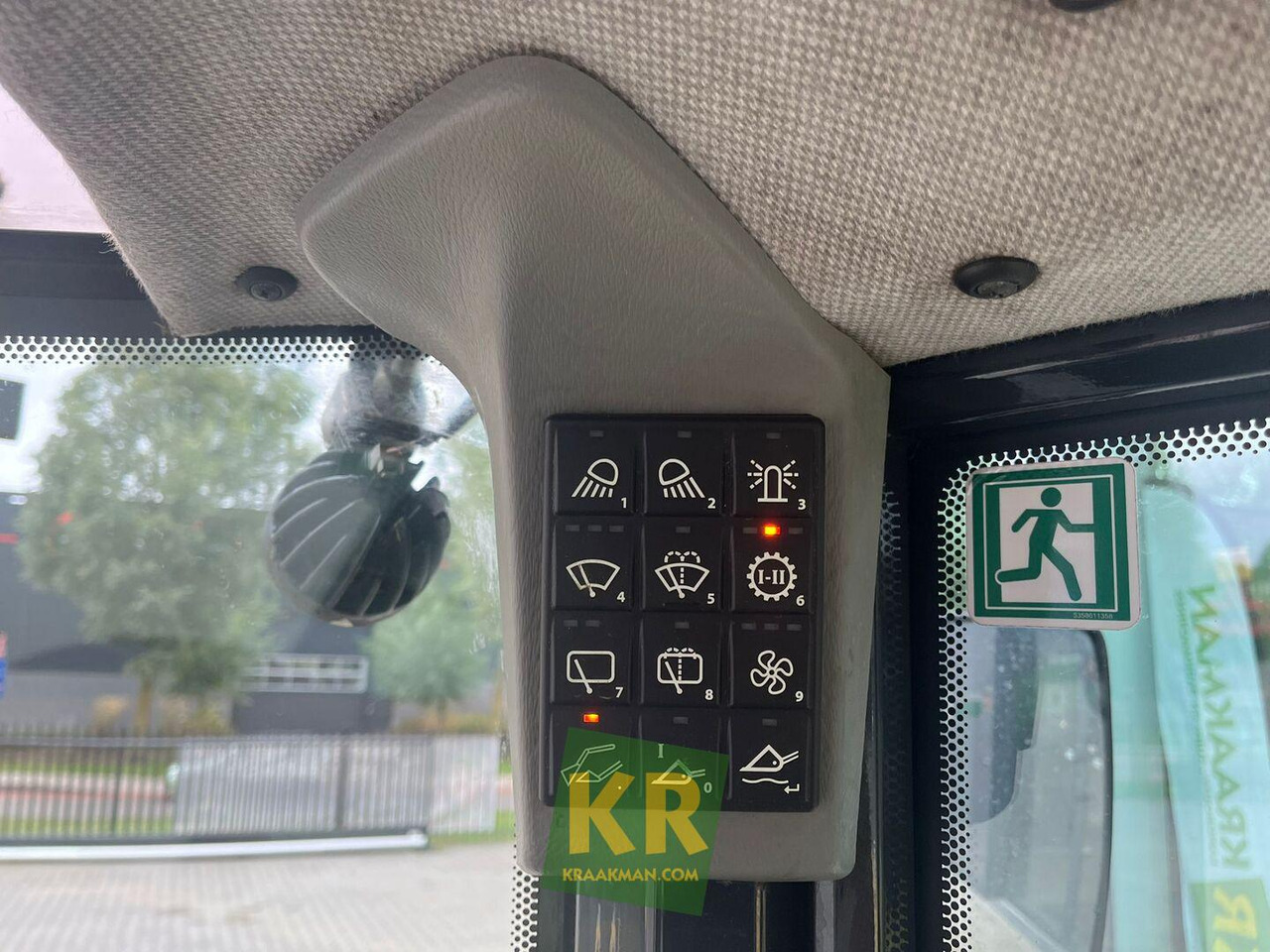 Chargeuse sur pneus Yanmar V100 shovel