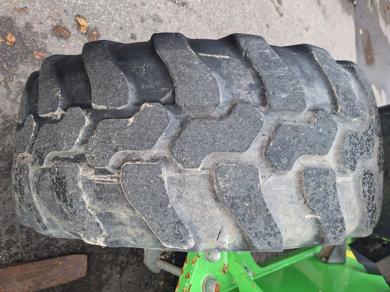 Chargeuse sur pneus Yanmar V80