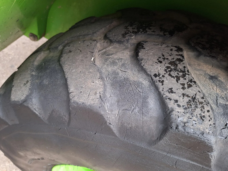 Chargeuse sur pneus Yanmar V80