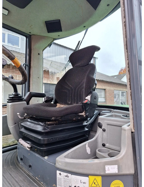 Chargeuse sur pneus Yanmar V80