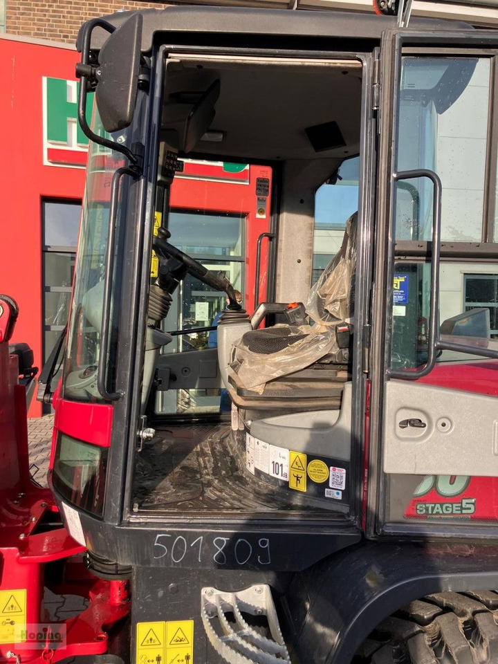 Chargeuse sur pneus Yanmar V80/5-ATO