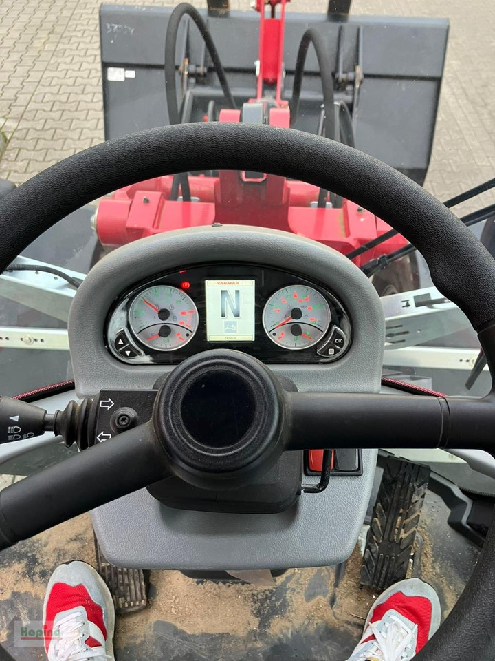 Chargeuse sur pneus Yanmar V80/5-ATO
